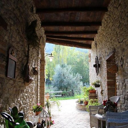 Casale Fontanile Bed And Breakfast Smerillo Extérieur photo