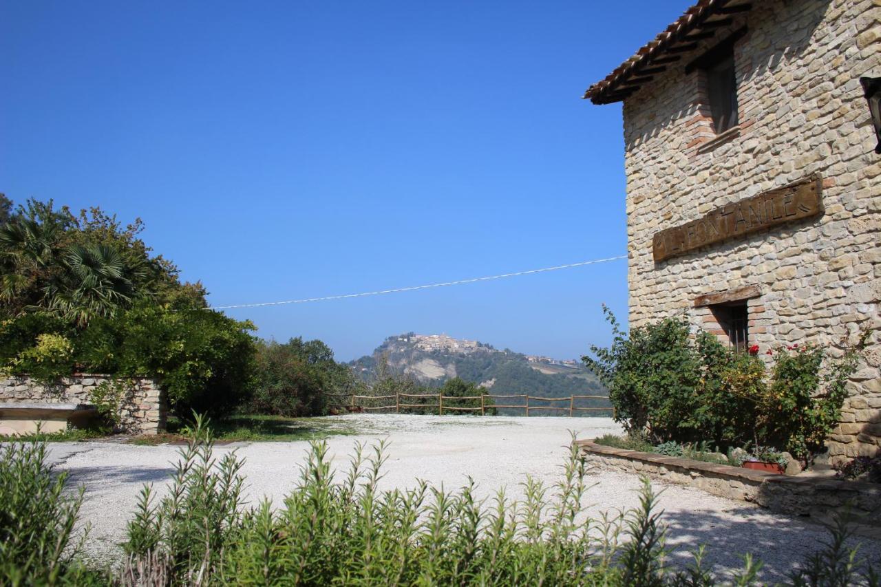 Casale Fontanile Bed And Breakfast Smerillo Extérieur photo