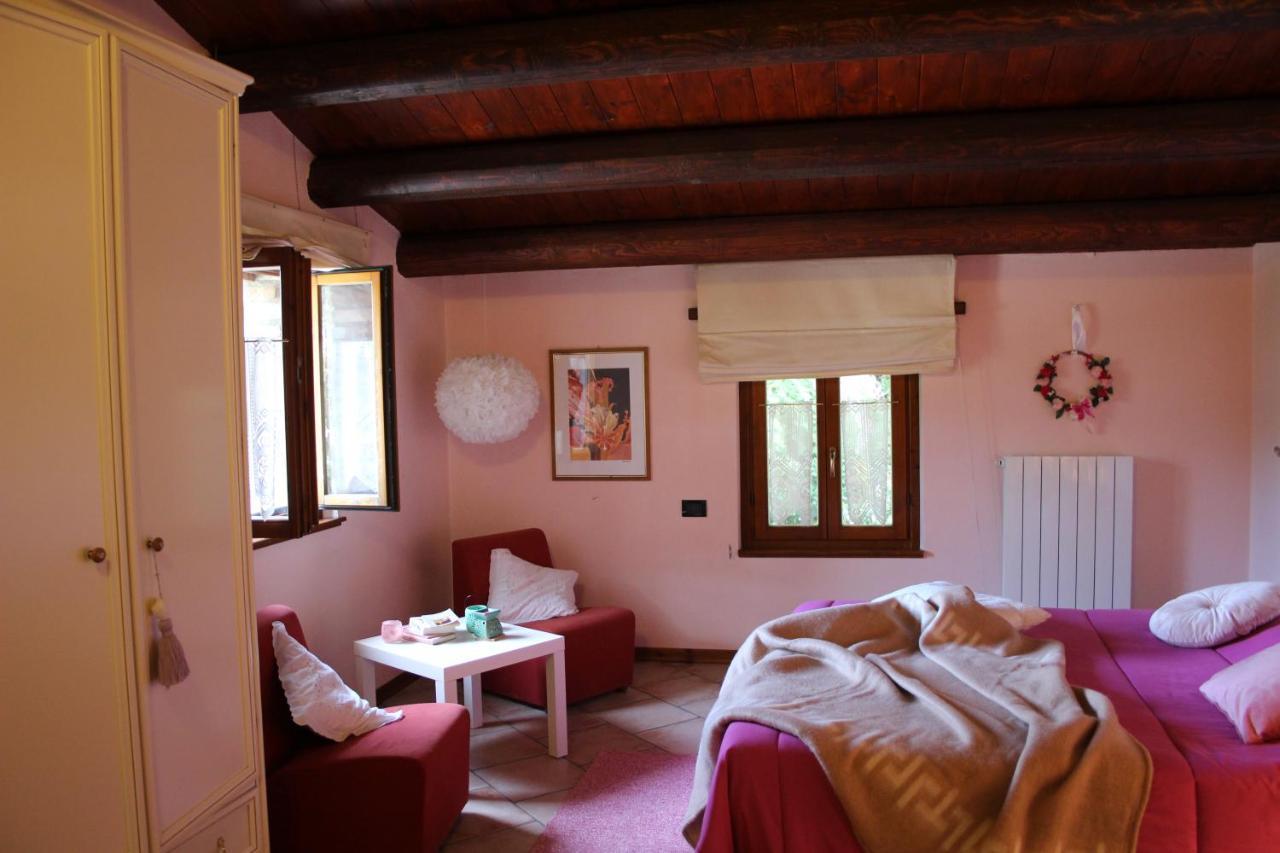 Casale Fontanile Bed And Breakfast Smerillo Extérieur photo